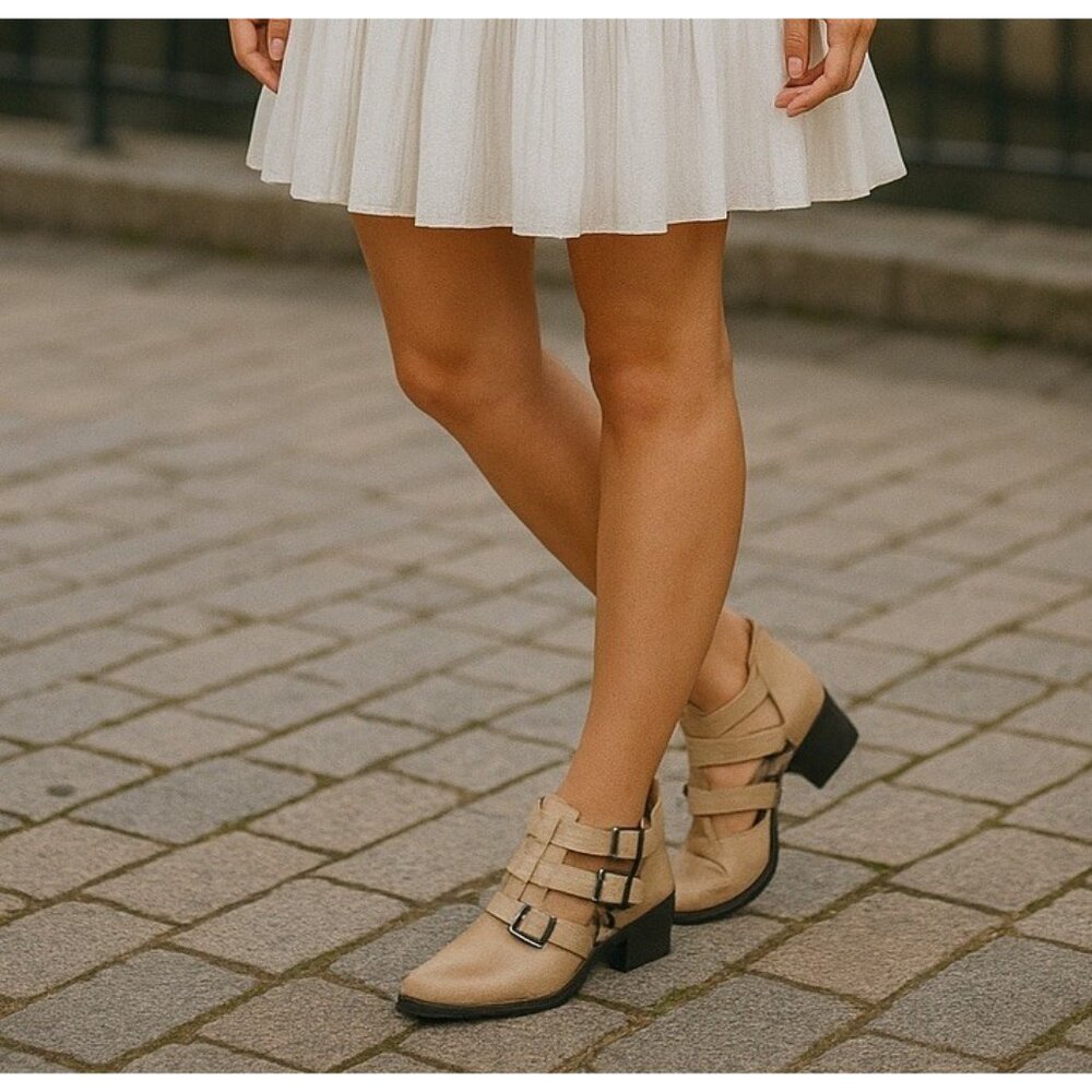 Two Lips Booties‎ Womens 9 Zeta Taupe Leather Ankle Boots Straps Accent Buckle